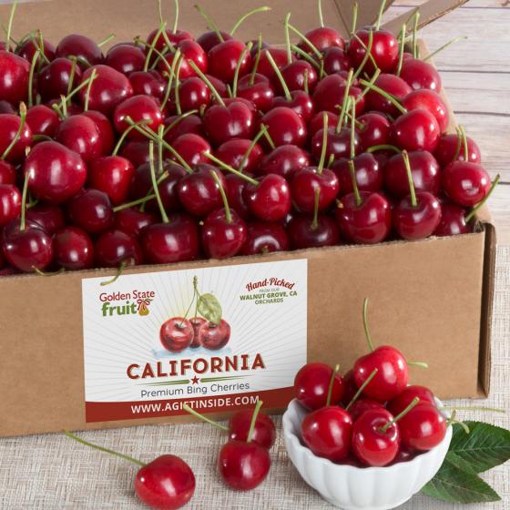 California Dark Sweet Cherries Gift Box 2.5 lbs AB0004 A Gift Inside