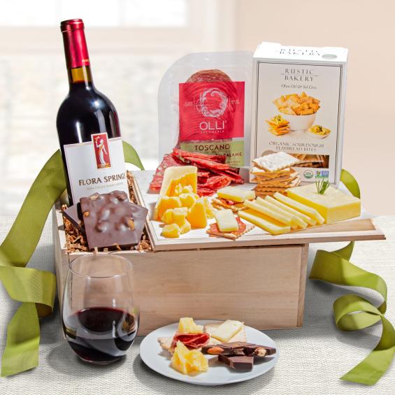 FG2000-NF04710, Epicurean Gift Crate with LangeTwins Cabernet Sauvignon