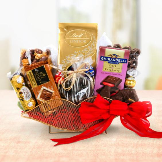 FA1104, Chocolate Lovers Kiss Basket