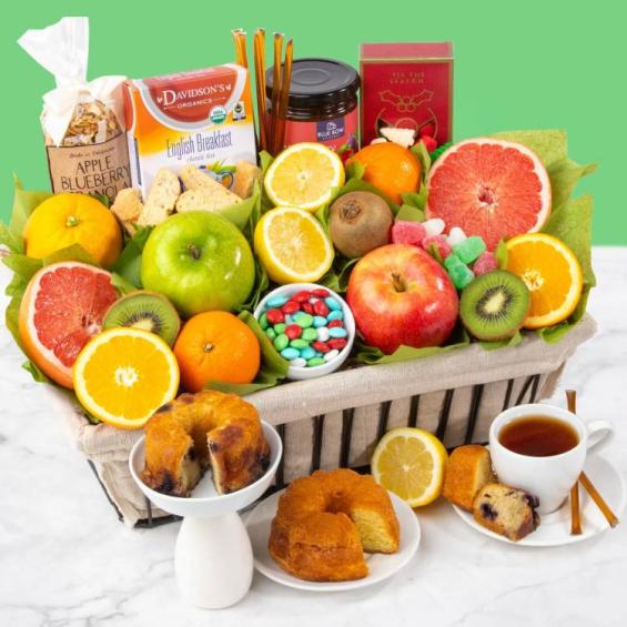 AA5010X, Christmas Morning Family Brunch Fruit Basket