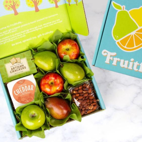 FRUITFULLYBOX_AB1017, FRUITFULLY BOX Perfect Pairings Fruit, Cheese and Gourmet Box