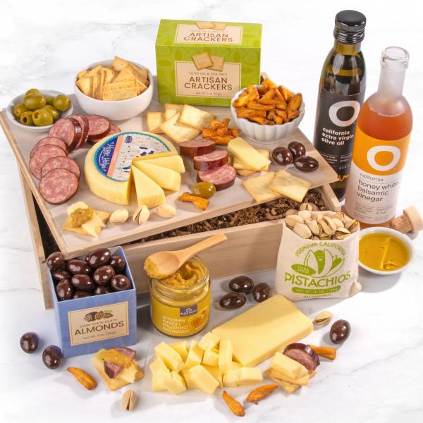 AC4018D, Charcuterie Crate with Oil & Vinegar