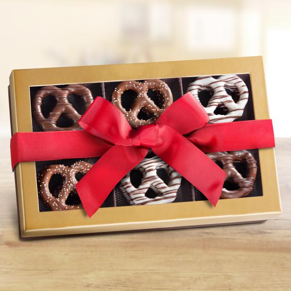 CY1023R, Chocolate-dipped Giant Pretzel Gift Box