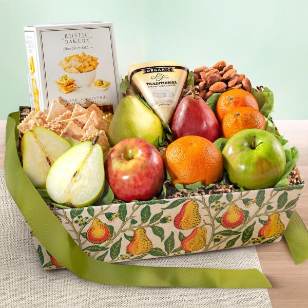 RA5040, Organic Nuts, Cheese & Fruit Classic Gift Basket