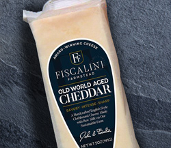 Fiscalini Old World Cheddar & Evercrisp Apples